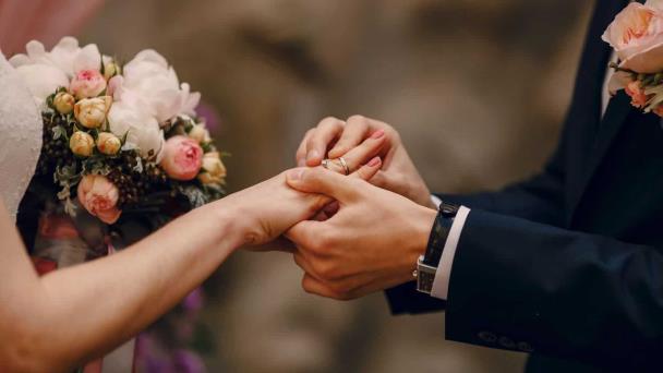 San Valentín en Times Square: bodas, pedidas de mano y renovación de votos de amor eterno