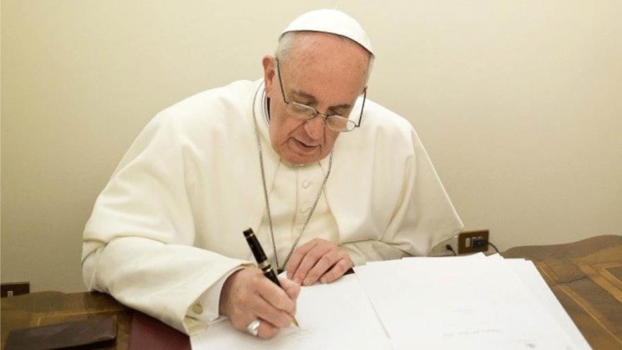 El papa advierte de que la sociedad actual está llevando el mundo a límites peligrosos
