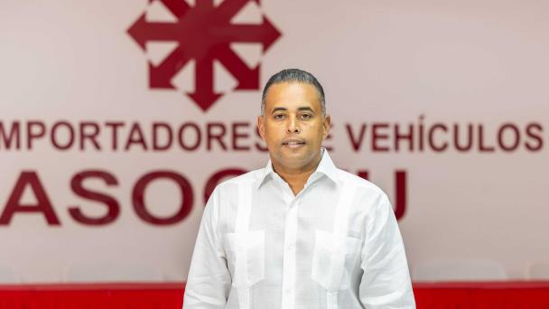 Asocivu juramenta su nueva directiva con Aramis Mella como presidente