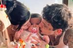 Christian Nodal y Cazzu enternecen las redes sociales al mostrar por primera vez rostro de su hija