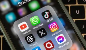 El Gobierno británico decide pagar a influencers para combatir la inmigración ilegal