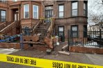 Mujer de 74 años muere al caerle un bloque de piedra de la fachada de su casa en Brooklyn
