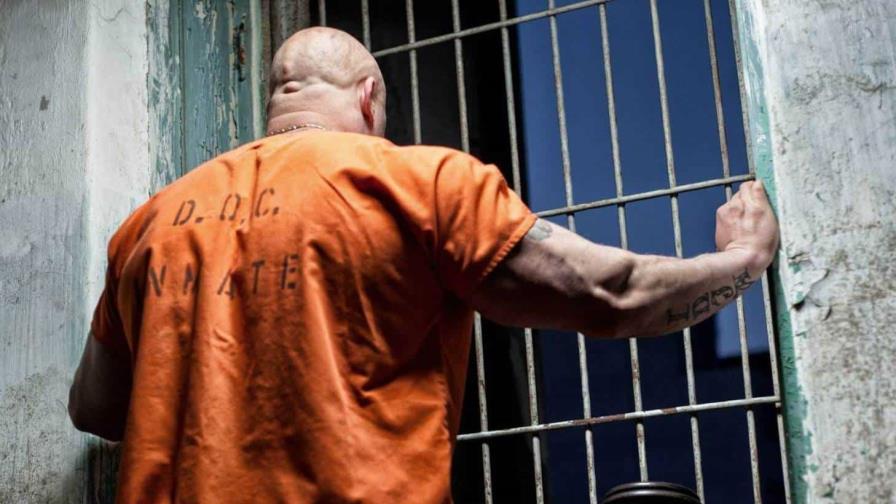 Casi 200 reclusos en prisiones federales se han suicidado entre 2014 y 2021, según informe