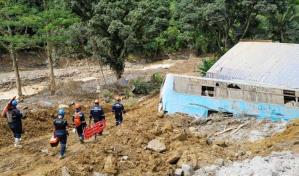 Aumentan a 90 los muertos por un deslizamiento de tierra en Filipinas