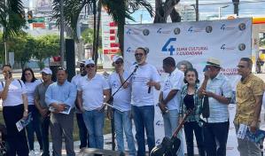 Escritores y artistas respaldan a Luis Abinader en acto de Suma Cultural Ciudadana