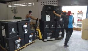 Junta Electoral de Santiago concluye distribución de equipos y material electoral