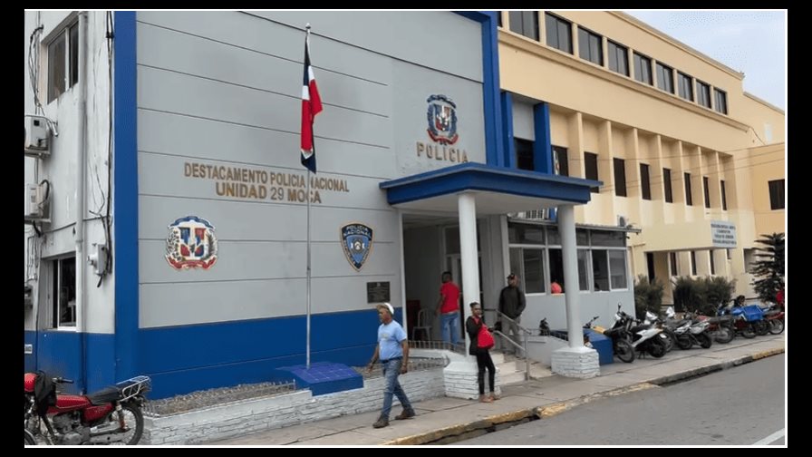 Denuncian que continúa el hacinamiento en celdas del cuartel policial en Moca 