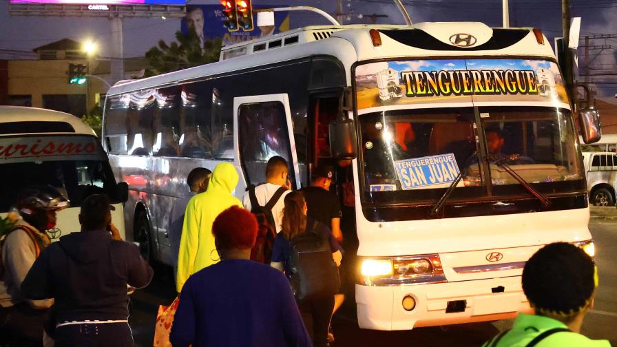 Partidos reservan autobuses para mover simpatizantes al interior