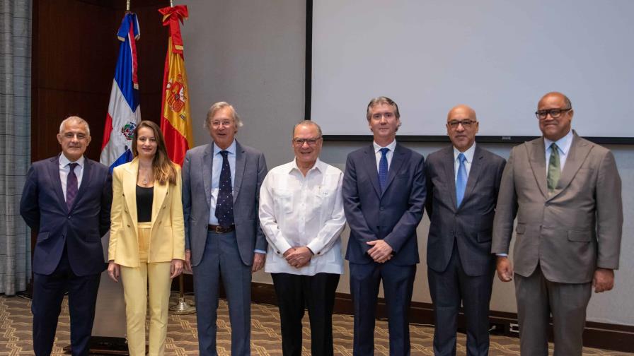 Cámara de Comercio de España realiza conferencia "Empresa y Programa de Cumplimiento"