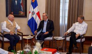 Misión de OEA se reúne con Abinader y aclara que su rol es solo observar las elecciones municipales