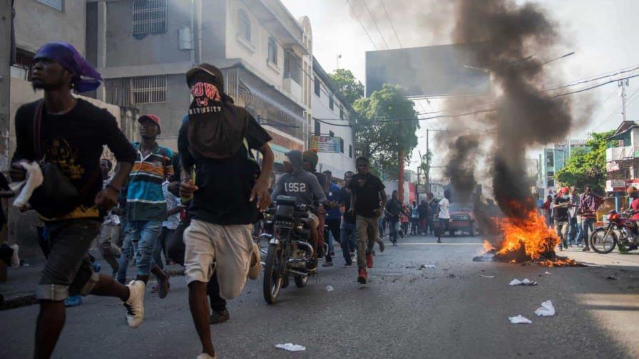 La ONU solicita acceso a ayuda humanitaria en Haití mientras la violencia causa estragos