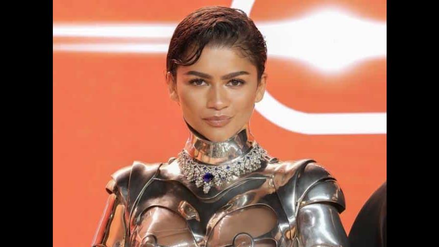 Una Zendaya al estilo Cyborg sorprende en el estreno de Dune: Part Two