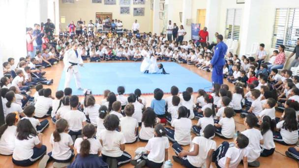 INEFI relanza el programa Clubes Escolares