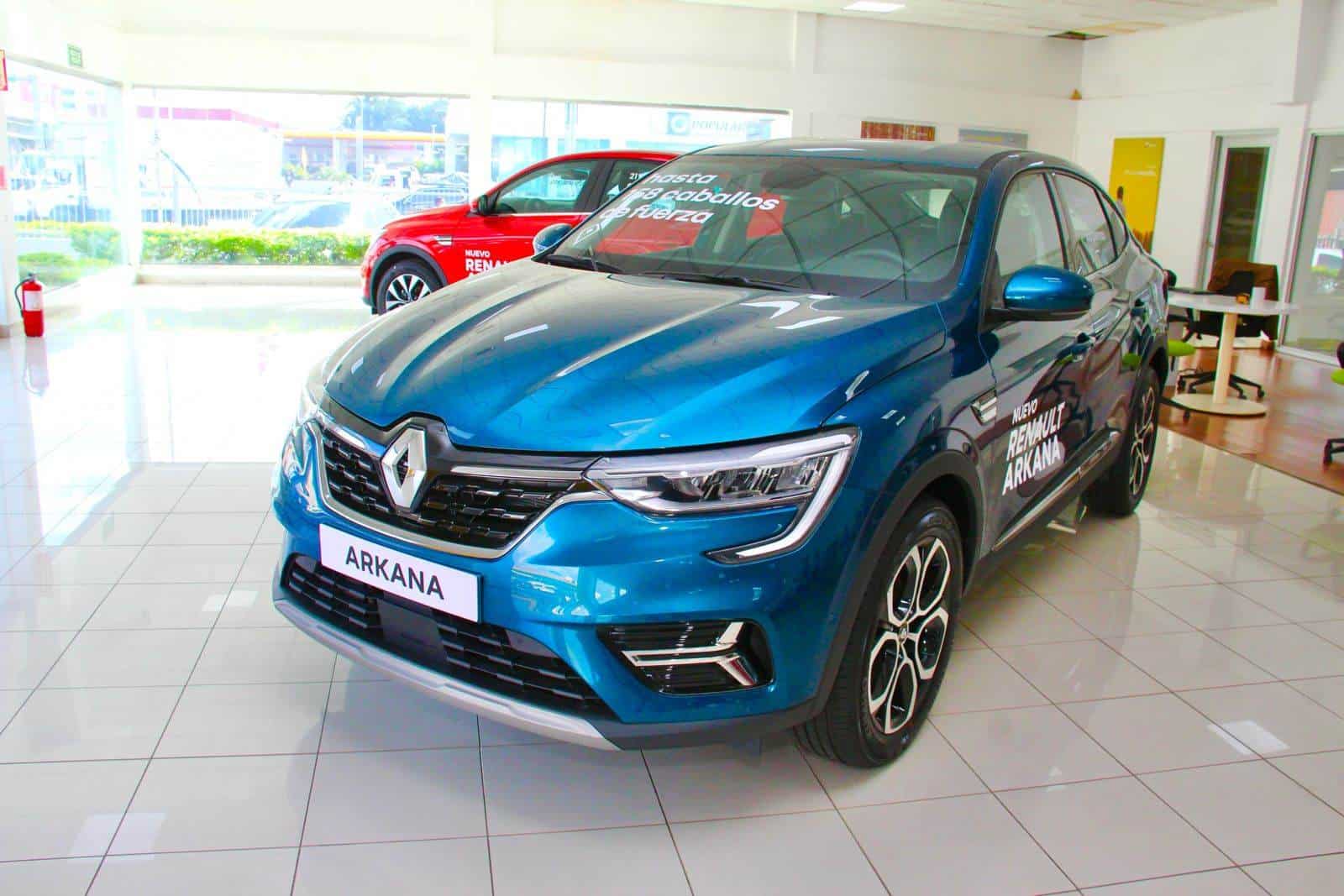 Modelo Suv Coupé Arkana Tono azul.