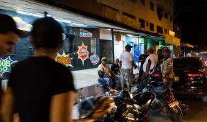 Ciudadanos acatan de manera parcial prohibición de consumo de bebidas alcohólicas