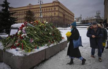 Protestas y Detenciones en Rusia tras la Muerte de Alexei Navalny