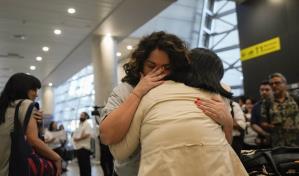 Adoptados ilegalmente durante la dictadura de Chile, ahora se reúnen con sus familias biológicas