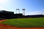 El estadio Quisqueya es remozado para la serie de Grandes Ligas