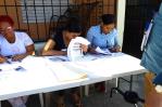 Dirigentes del PRM dominan el escenario afuera de los recintos electorales Dirigentes del PRM dominan el escenario afuera de los recintos electorales