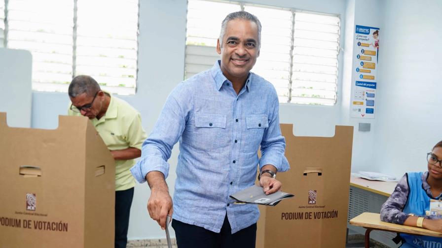 Joel Santos insta a votar "con paz, con tranquilidad y nadie dejándose provocar"