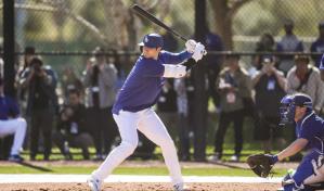 Ohtani realiza su primera pr&aacute;ctica de bateo con los Dodgers tras cirug&iacute;a de codo