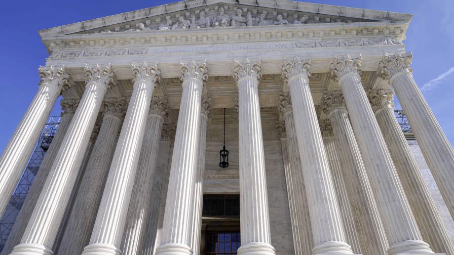 Corte Suprema de EEUU avala política de admisión escolar pese a quejas de discriminación