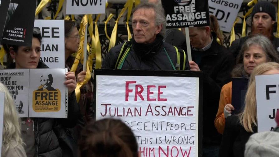 Assange, indispuesto, se ausenta de audiencia decisiva para evitar su extradición a EEUU