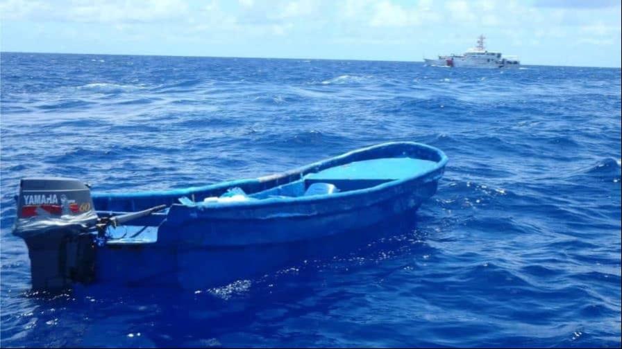 Repatrian a República Dominicana a 72 migrantes tras interceptar barco en aguas de Puerto Rico