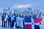 Estudiantes dominicanos ganan primer lugar en competencia de debate en Harvard Estudiantes dominicanos ganan primer lugar en competencia de debate en Harvard