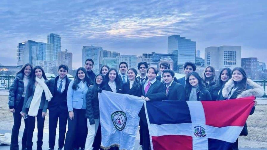 Estudiantes dominicanos ganan primer lugar en competencia de debate en Harvard