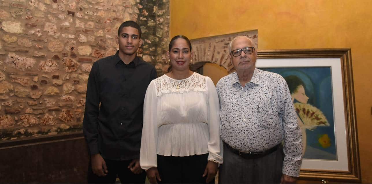 William Marchena, Vanessa Burgos y José Alfredo Rizek. 