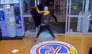 "Robos rel&aacute;mpago" provocan estragos en el comercio de EE.UU.