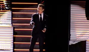 Luis Miguel calienta con su inagotable energía la fría y húmeda noche de Quito