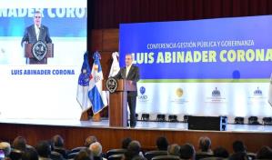 Abinader: "Hemos luchado contra vientos adversos, como la corrupción y la falta de transparencia"