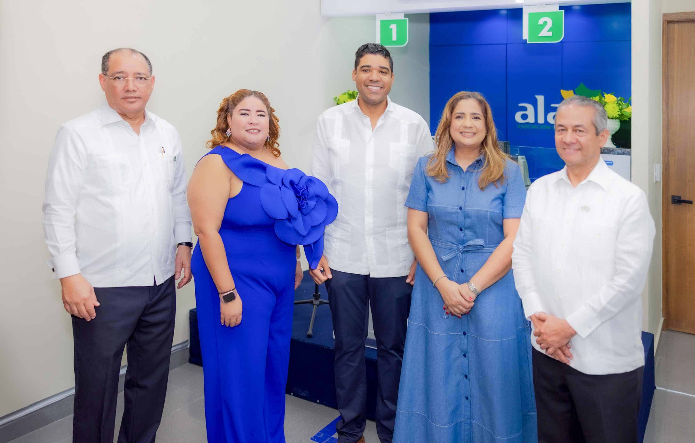 Luis Sabater, Zujarmis Arias, Fermin Arturo Acosta, Irlonca Tavarez y Francisco Deschamps.