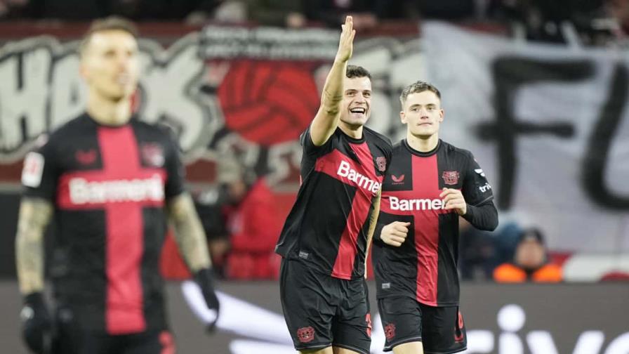 Leverkusen extiende su racha sin perder a un récord de 33 juegos con triunfo ante Mainz