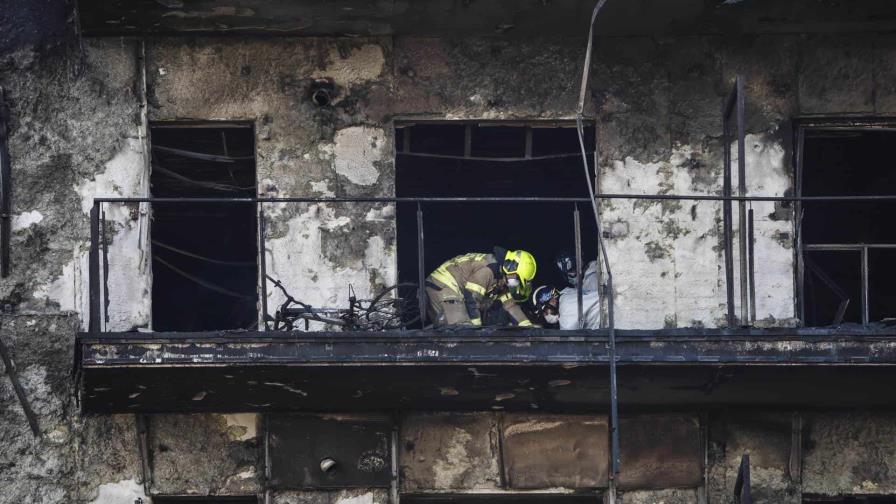 El incendio en un edificio de viviendas en España deja 10 muertos