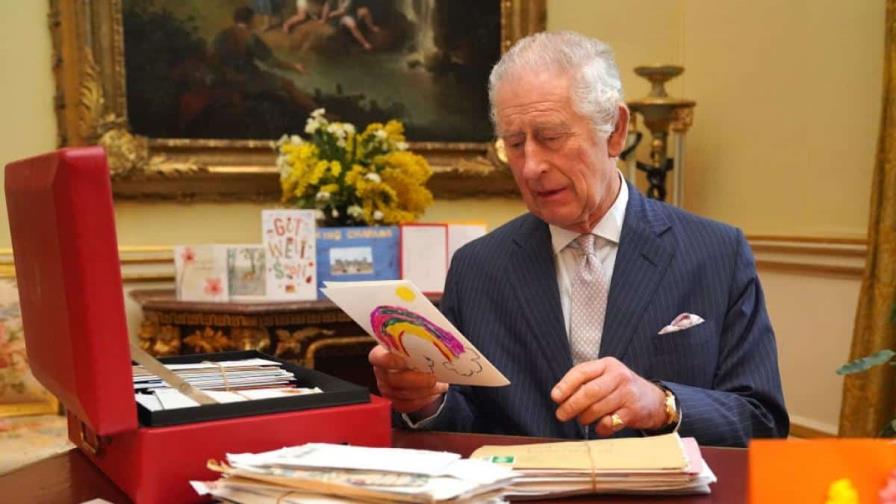 Carlos III agradece los miles de cartas y mensajes recibidos tras difundir su cáncer