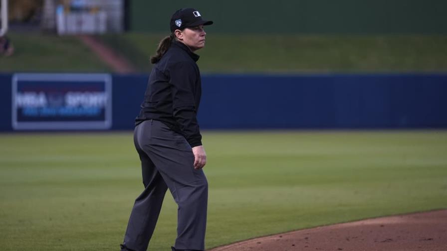 Jen Pawol, primera mujer en actuar como umpire en juego de pretemporada desde 2007