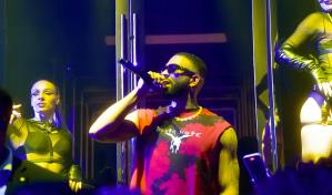 Lírico En La Casa deja su huella en Dubái con concierto en Marbaiya