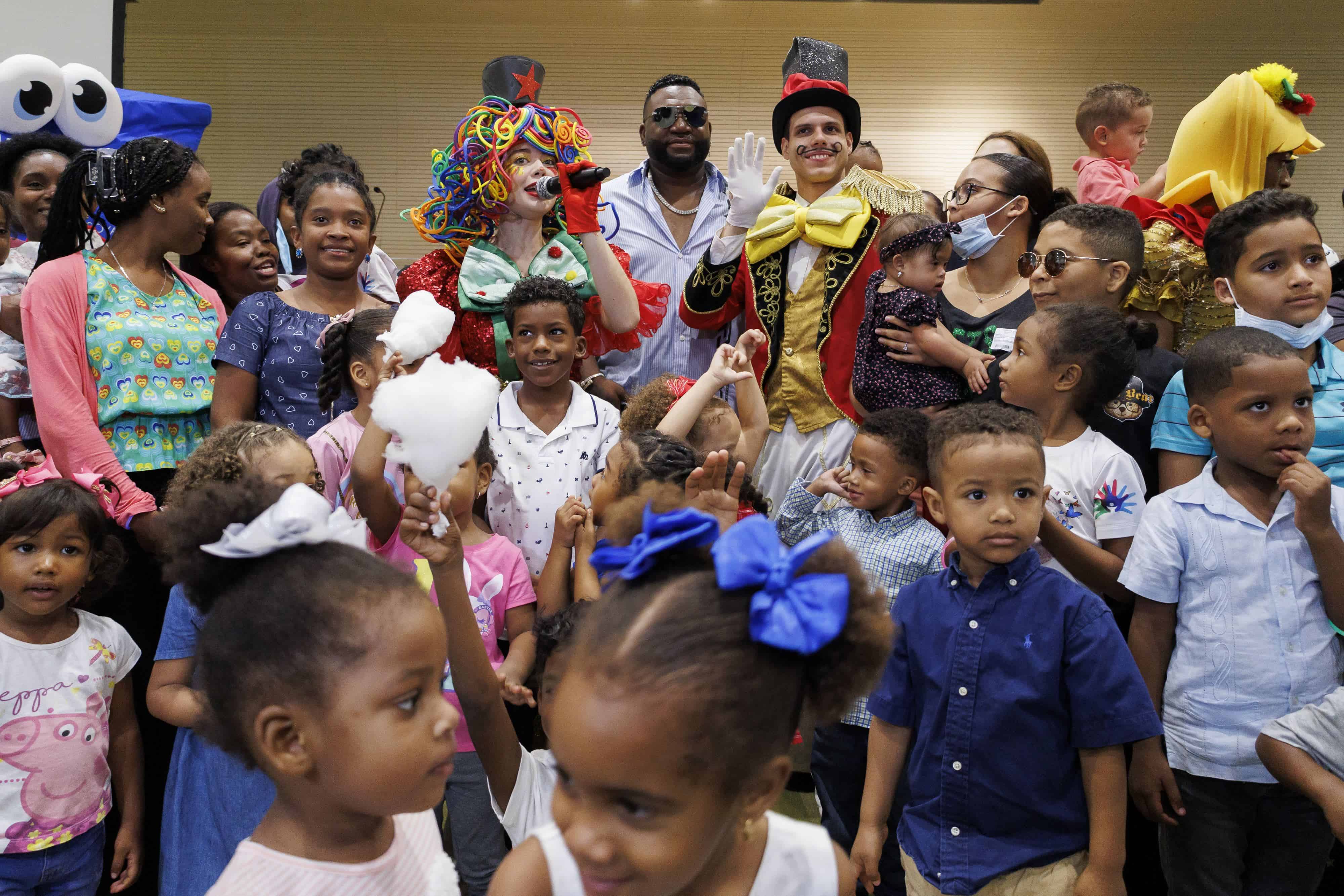 Los palos de la fundación David Ortiz con más de 1,500 niños - Diario Libre