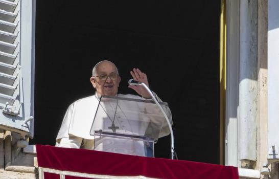 El papa anima a los gobernantes a abrir puertas de paz con el diálogo
