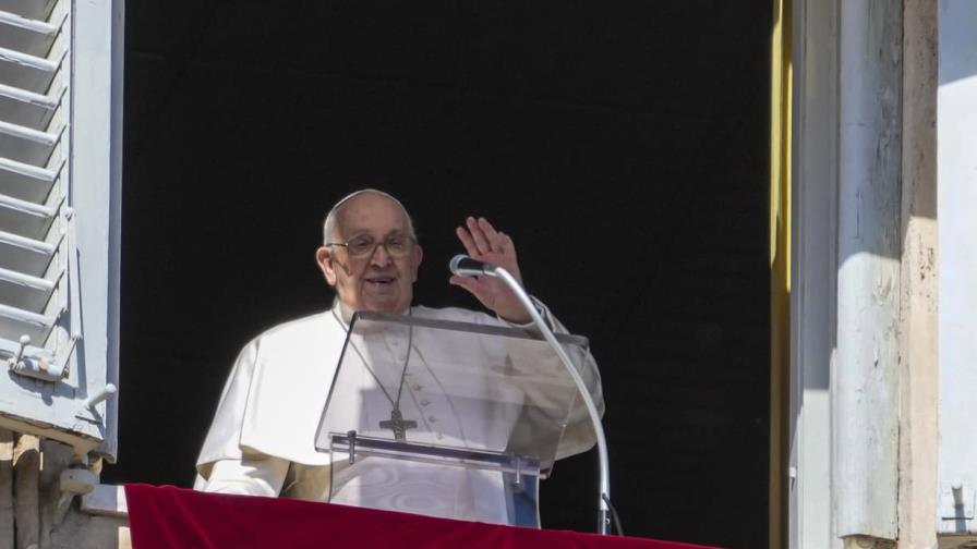 El papa anima a los gobernantes a abrir puertas de paz con el diálogo