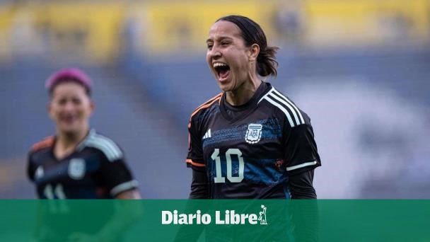 Argentina goleó 3-0 a RD en la Copa Oro femenina