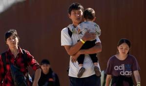 Autoridades mexicanas advierten un alza de migrantes chinos en la frontera con California