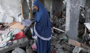 Refugiados abandonan Rafah por temor a un asalto israelí