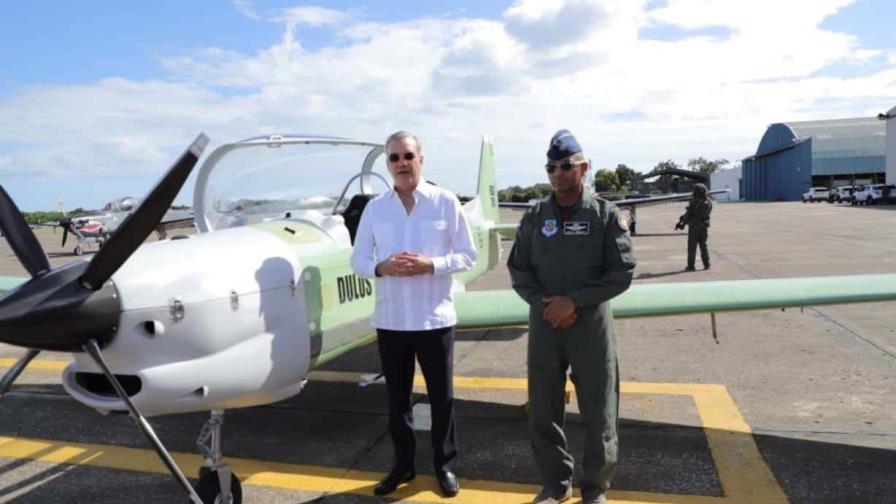 Presidente Abinader invita a conocer aeronaves de fabricación nacional “Dulus”
