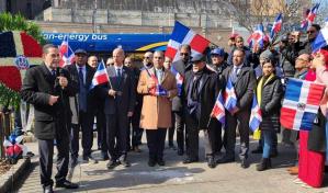Consulado de RD en NY deposita ofrenda floral por 180 aniversario de la Independencia Nacional