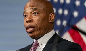 Eric Adams pide modificar estatus de ciudad santuario de NY ante delitos cometidos por migrantes