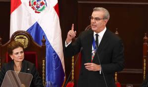 Luis Abinader afirma que en su gobierno las mujeres han estado en el centro